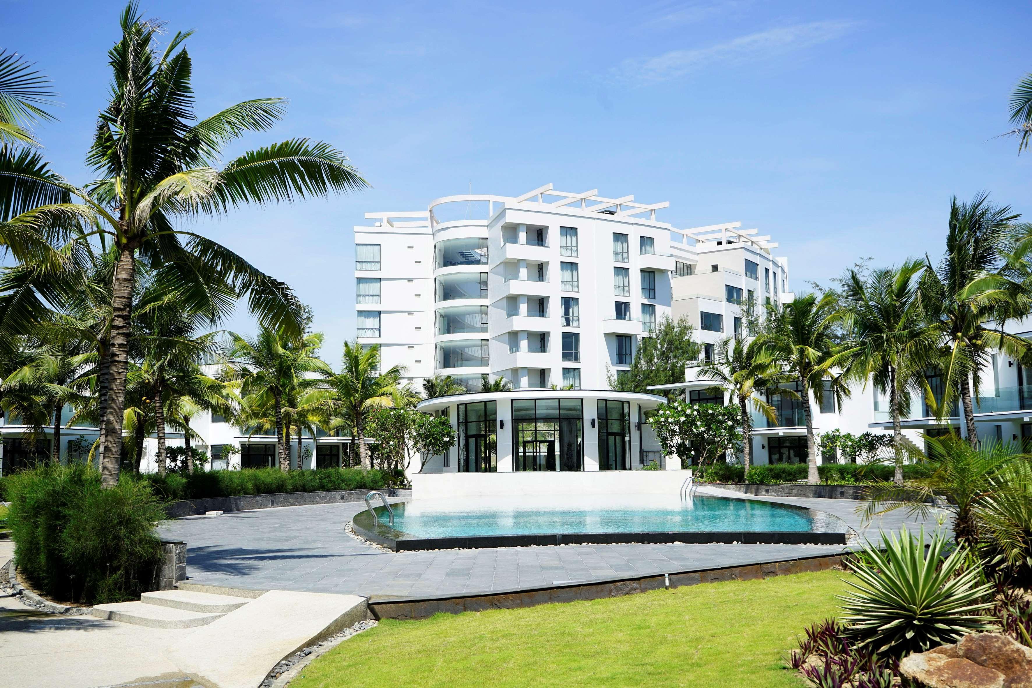 Melia Danang Beach Resort Exterior photo