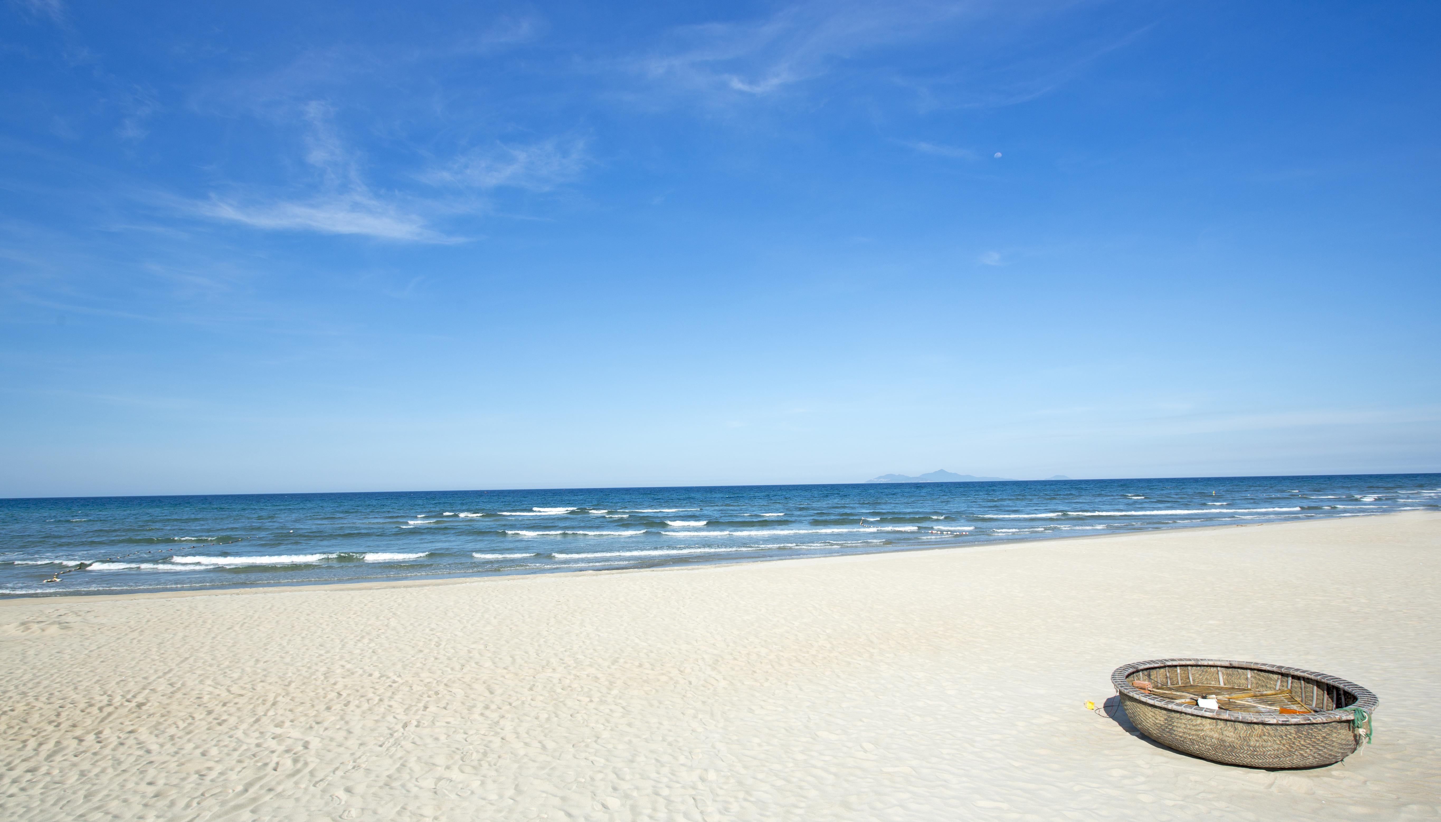 Melia Danang Beach Resort Exterior photo